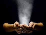 SỨC MẠNH VÔ BIÊN CỦA TÌNH YÊU